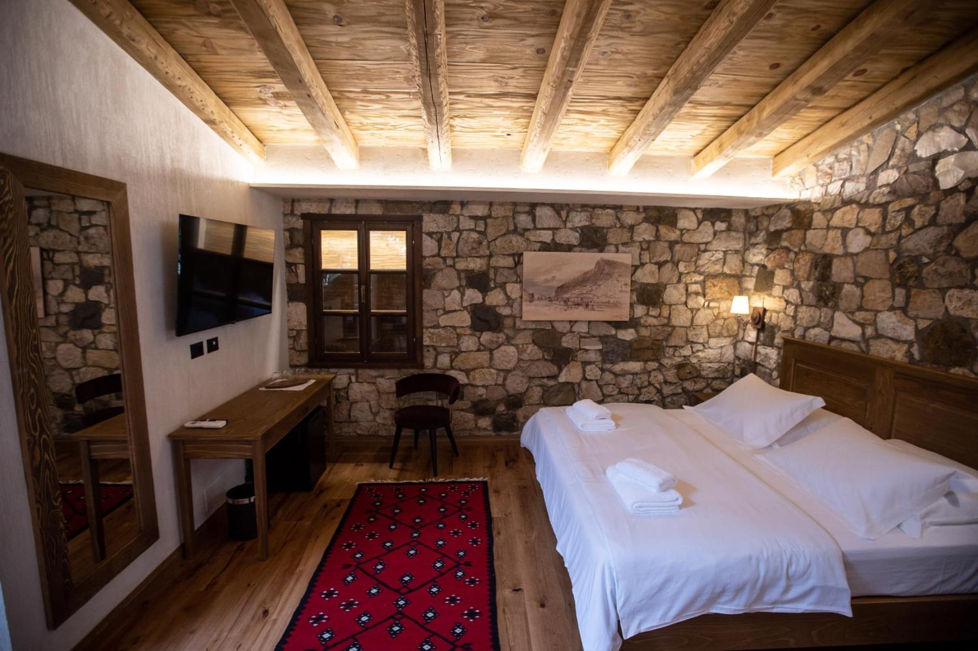 Vista Boutique Hotel Berat Buitenkant foto