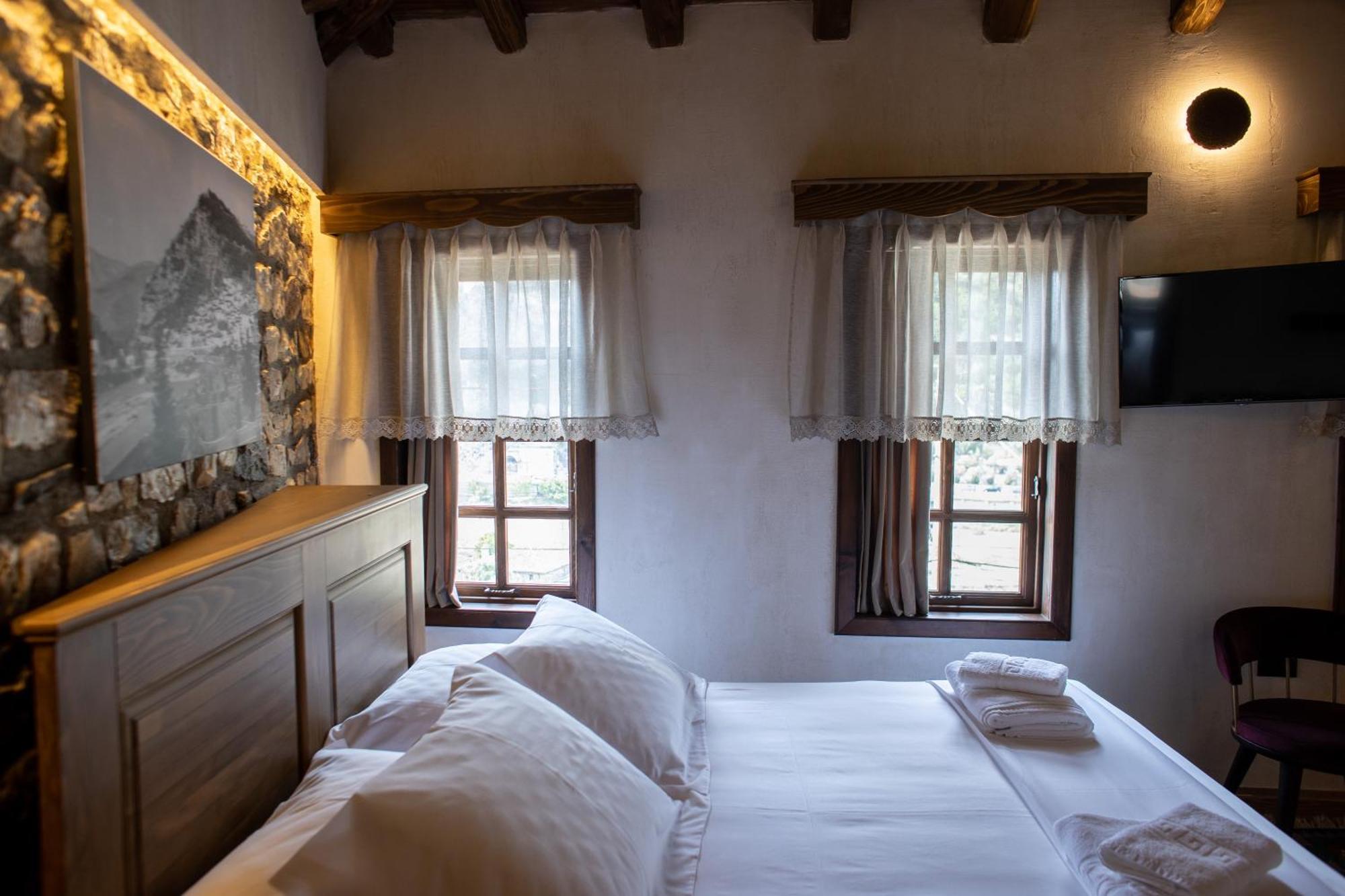 Vista Boutique Hotel Berat Buitenkant foto