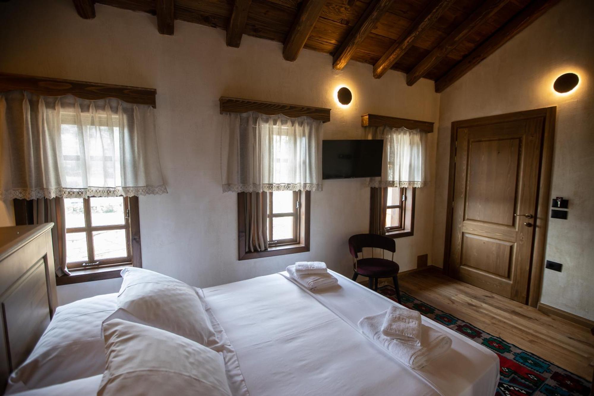 Vista Boutique Hotel Berat Buitenkant foto