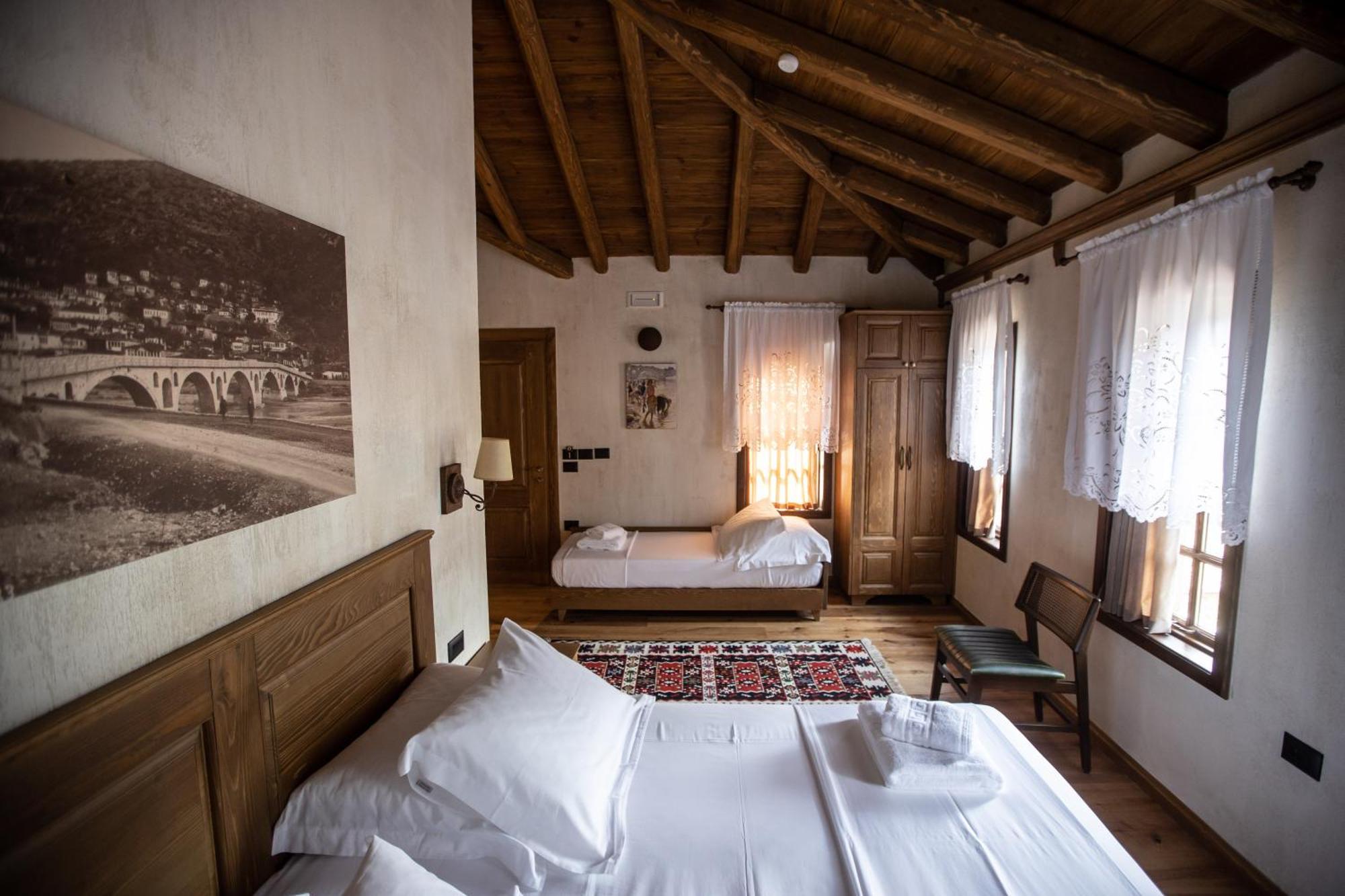 Vista Boutique Hotel Berat Buitenkant foto