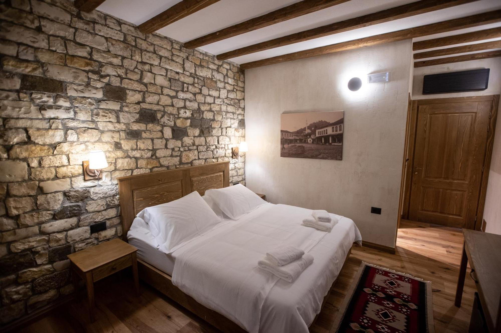 Vista Boutique Hotel Berat Buitenkant foto