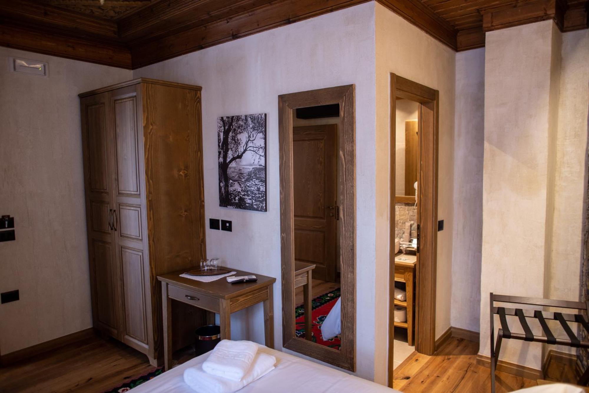 Vista Boutique Hotel Berat Buitenkant foto