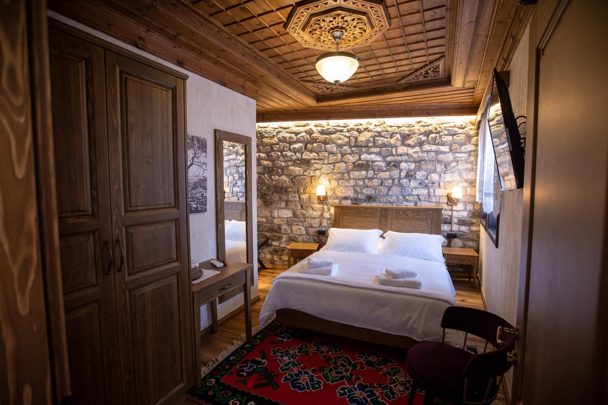 Vista Boutique Hotel Berat Buitenkant foto